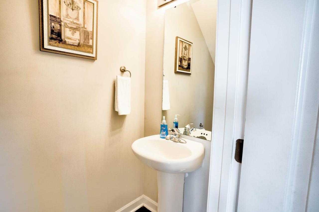 Kannapolis Elegant Townhouse - Pet Friendly Εξωτερικό φωτογραφία