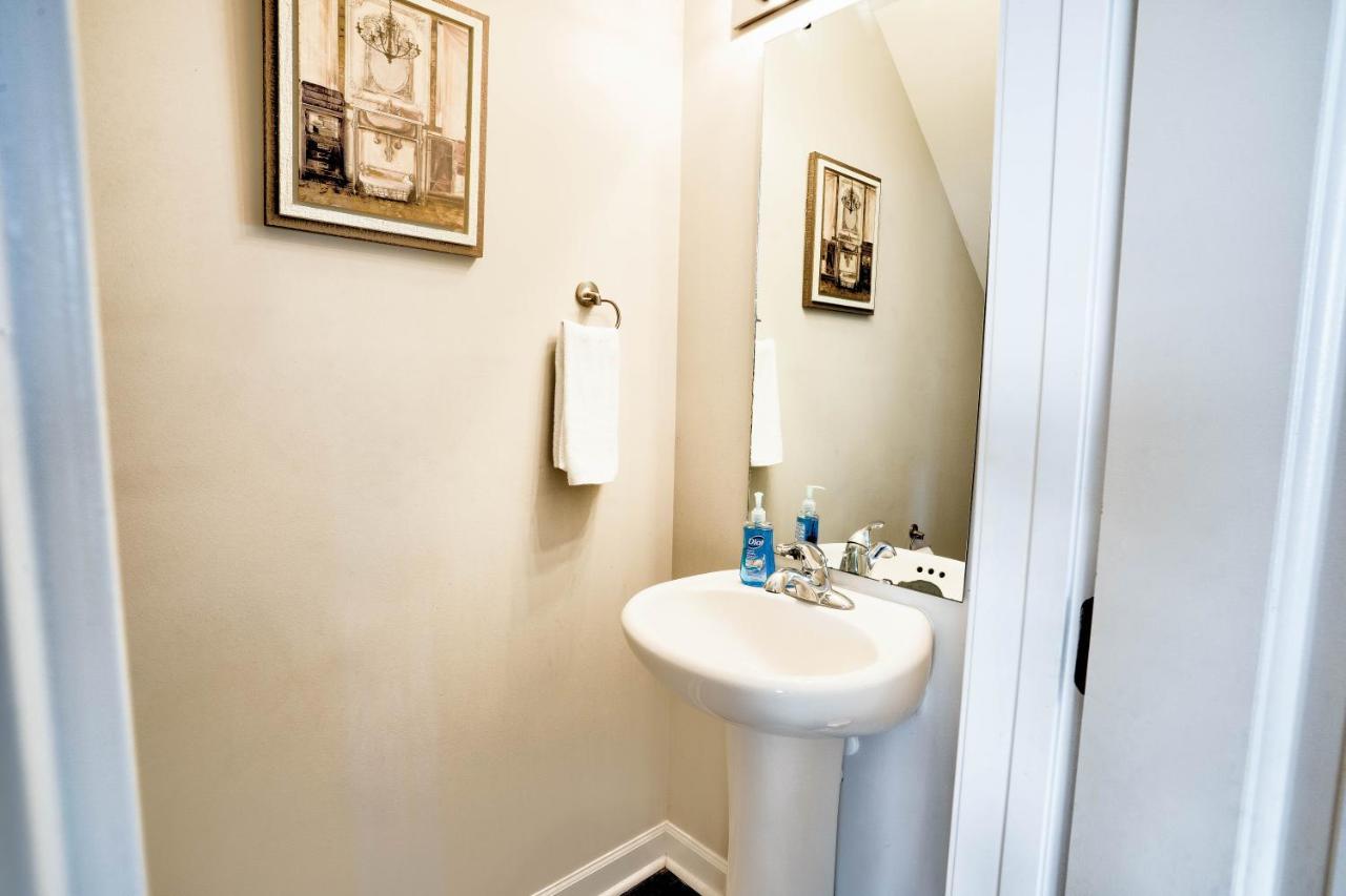 Kannapolis Elegant Townhouse - Pet Friendly Εξωτερικό φωτογραφία