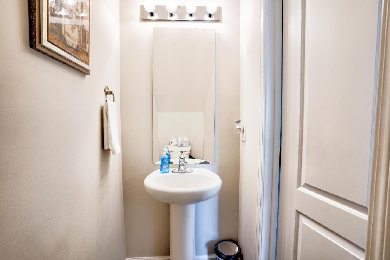 Kannapolis Elegant Townhouse - Pet Friendly Εξωτερικό φωτογραφία